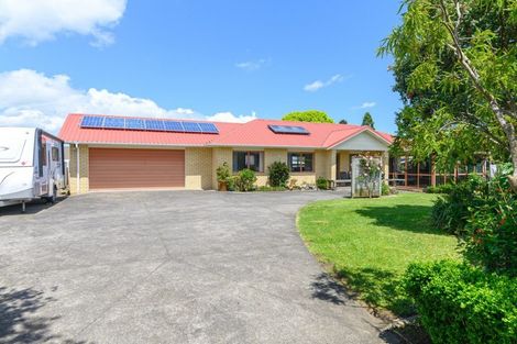 Photo of property in 6 Rays Way, Tuakau, 2121