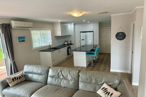 Photo of property in 3/14 Shakespeare Road, Milford, Auckland, 0620