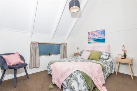 Photo of property in 25c Cedar Street, Maungaraki, Lower Hutt, 5010