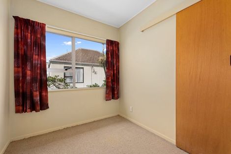 Photo of property in 218u8 Onepu Road, Lyall Bay, Wellington, 6022