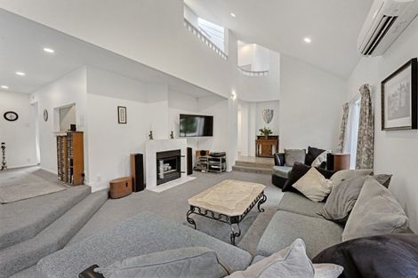 Photo of property in 1b Adrienne Place, Onehunga, Auckland, 1061