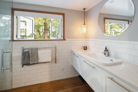 Photo of property in 23 Ruakiwi Road, Hamilton Lake, Hamilton, 3204