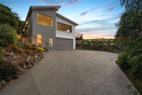 Photo of property in 18 Maffeys Road, Mount Pleasant, Christchurch, 8081