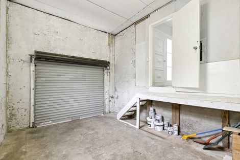 Photo of property in 13 Lomond Street, Newlands, Wellington, 6037