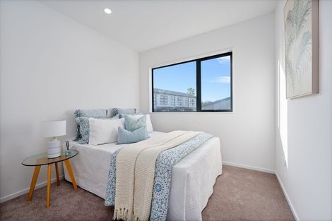 Photo of property in 62b Triangle Road, Massey, Auckland, 0614