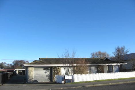 Photo of property in 28 Sydney Street, Windsor, Invercargill, 9810