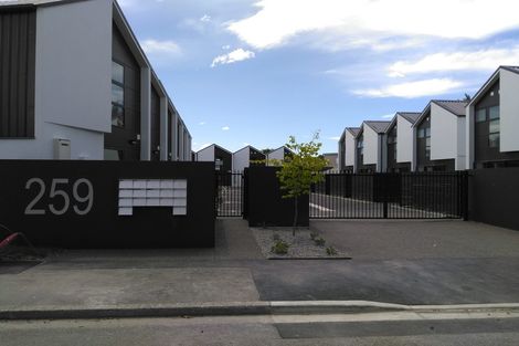 Photo of property in 2/259 Kilmore Street, Christchurch Central, Christchurch, 8011