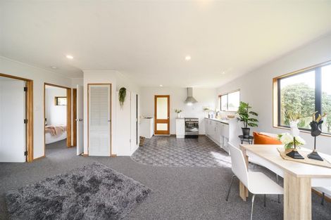 Photo of property in 6 Purnell Place, Marton, 4710