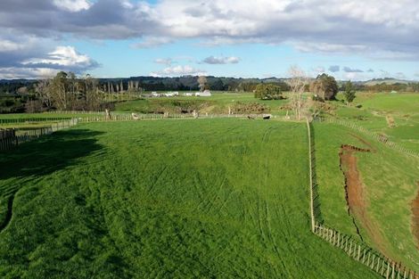Photo of property in 640 Inland Road North, Onaero, Waitara, 4383