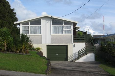 Photo of property in 38 Taipari Road, Te Atatu Peninsula, Auckland, 0610