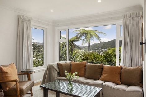 Photo of property in 28 Montgomery Avenue, Karori, Wellington, 6012