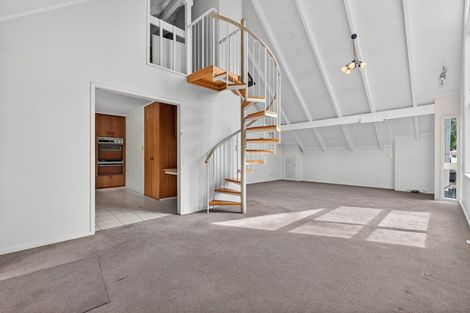 Photo of property in 3/91a Roseberry Avenue, Birkenhead, Auckland, 0626