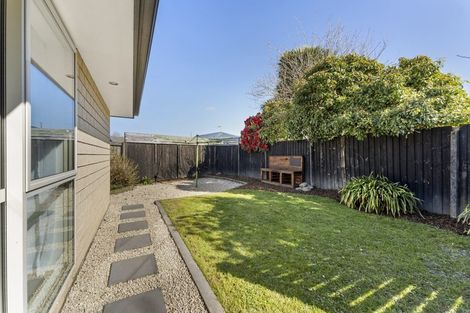 Photo of property in 9a Larch Place, Casebrook, Christchurch, 8051