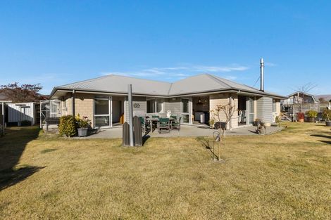 Photo of property in 8 Austral Place, Cromwell, 9310