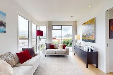 Photo of property in 98 Awa Road, Seatoun, Wellington, 6022