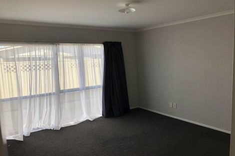 Photo of property in 8 Tiraumea Street, Palmerston North, 4410