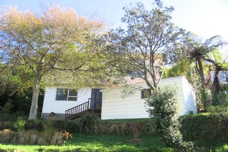 Photo of property in 71 Bassett Road, Johnsonville, Wellington, 6037