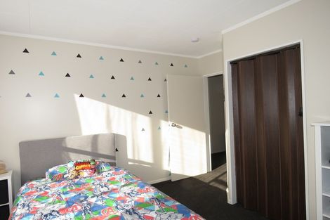 Photo of property in 10 Colvin Street, Westport, 7825