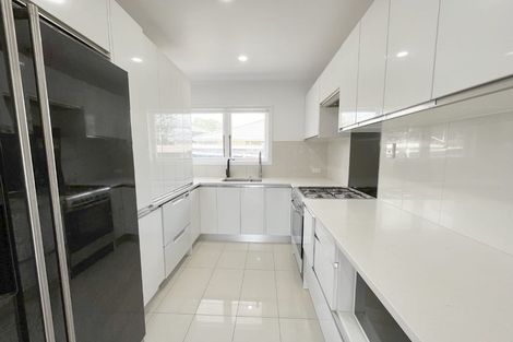 Photo of property in 8 Daytona Road, Henderson, Auckland, 0610