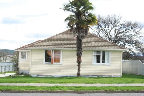 Photo of property in 12 Mackie Street, Waipukurau, 4200