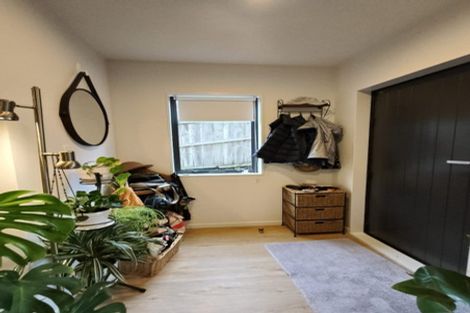 Photo of property in 1/9 Donovan Avenue, Massey, Auckland, 0614