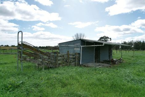 Photo of property in 18 Boulton Road, Levin, 5510