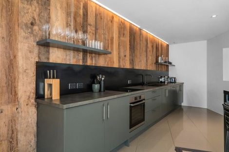 Photo of property in 32 Edinburgh Drive, Queenstown, 9300