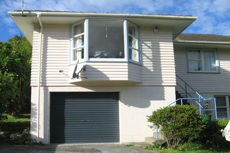 Photo of property in 8 Thurleigh Grove, Karori, Wellington, 6012