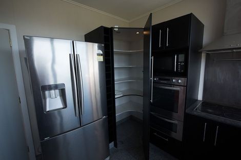 Photo of property in 12 Maple Grove, Kingston, Wellington, 6021