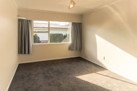 Photo of property in 24 Great North Road, Winton, 9720