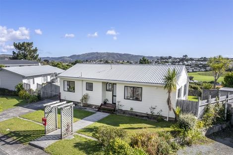 Photo of property in 17 The Bollard, Whitby, Porirua, 5024