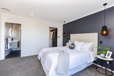 Photo of property in 5 Golf Vue Place, Castlecliff, Whanganui, 4501