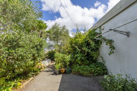 Photo of property in 53 Hawker Street, Mount Victoria, Wellington, 6011