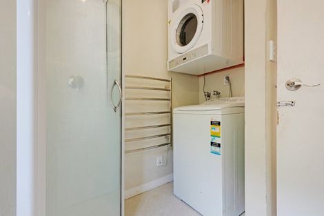 Photo of property in 82 Glenmore Street, Northland, Wellington, 6012