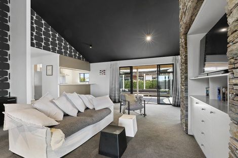 Photo of property in 52 Ludlow Drive, Huntingdon, Ashburton, 7774