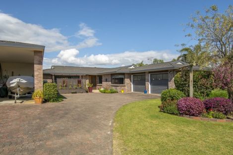 Photo of property in 54 Links View Drive, Omokoroa, 3114