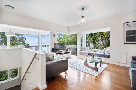Photo of property in 136 Beach Road, Onerahi, Whangarei, 0110