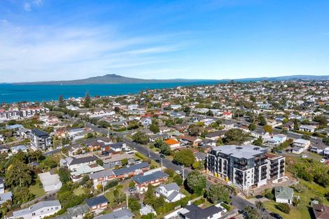 Photo of property in 1/32 Tennyson Avenue, Takapuna, Auckland, 0622