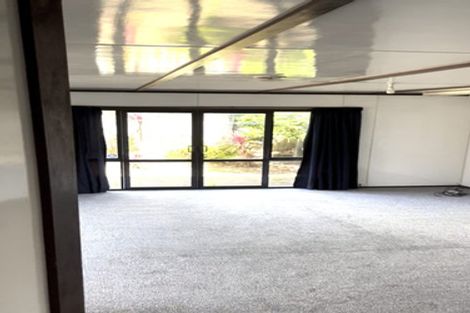 Photo of property in 121 Reeves Road, Pakuranga Heights, Auckland, 2010