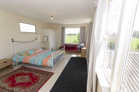 Photo of property in 50 Queens Avenue, Waikuku Beach, 7402