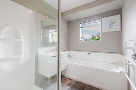 Photo of property in 11c Higginson Road, Ngahinapouri, Hamilton, 3290