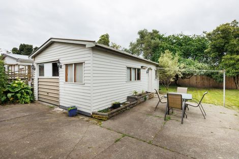 Photo of property in 8 Annandale Avenue, Takaro, Palmerston North, 4410