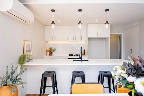 Photo of property in 12 George Yee Place, Taradale, 4112