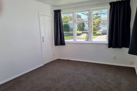 Photo of property in 64- 66 Mungavin Avenue, Ranui, Porirua, 5024