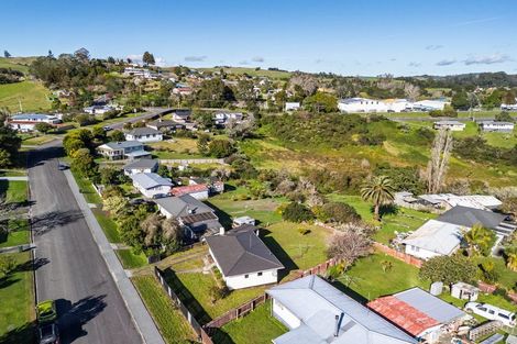 Photo of property in 15 Whiteman Road, Kawakawa, 0210