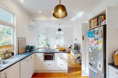 Photo of property in 9 Khandallah Road, Ngaio, Wellington, 6035