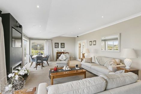 Photo of property in 9 Imran Terrace, Khandallah, Wellington, 6035