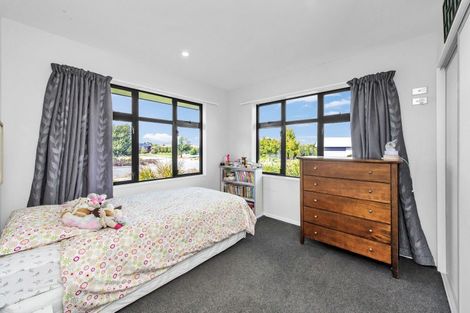 Photo of property in 1 Leonie Lane, West Melton, 7618