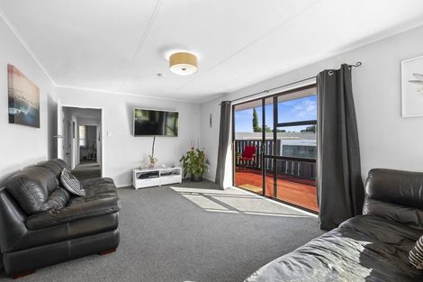 Photo of property in 4 Ward Place, Marfell, New Plymouth, 4310