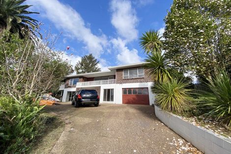 Photo of property in 2 Hogan Street, Pukekohe, 2120